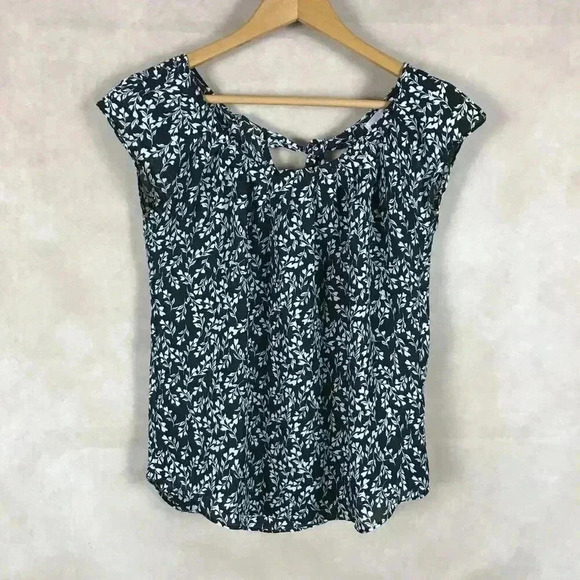 LC LAUREN CONRAD Black/White Floral Flutter Sleeve Top Size XS - Picture 1 of 5